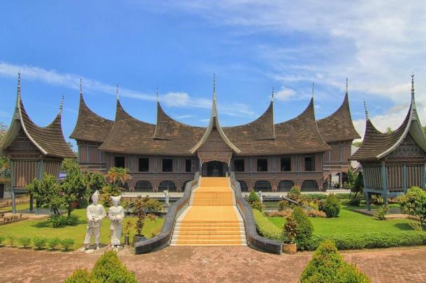 Belajar Kekayaan Budaya Minangkabau dari Museum Adityawarman