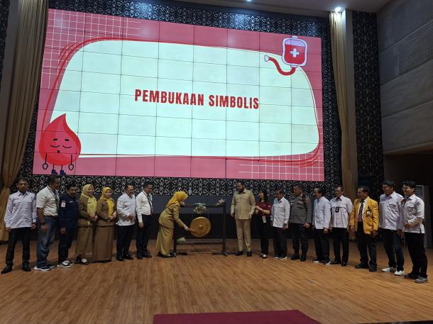 HUT ke-71 Bank Mestika, KSR PMI UNP Targetkan 2.000 Kantong Darah