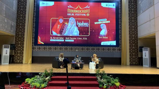 Owner Thursina dan Ketua TP-PKK Sumbar Ceritakan Pengalamannya Jadi Women Preneur